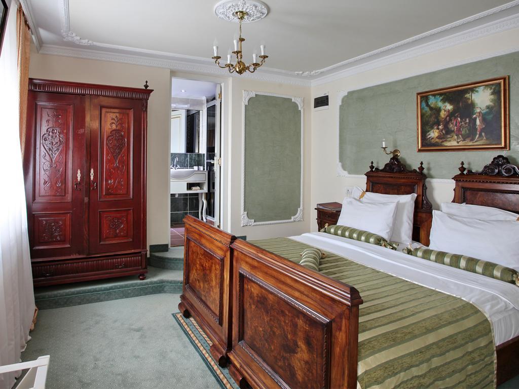 Queen'S Astoria Design Hotel Beograd Bagian luar foto