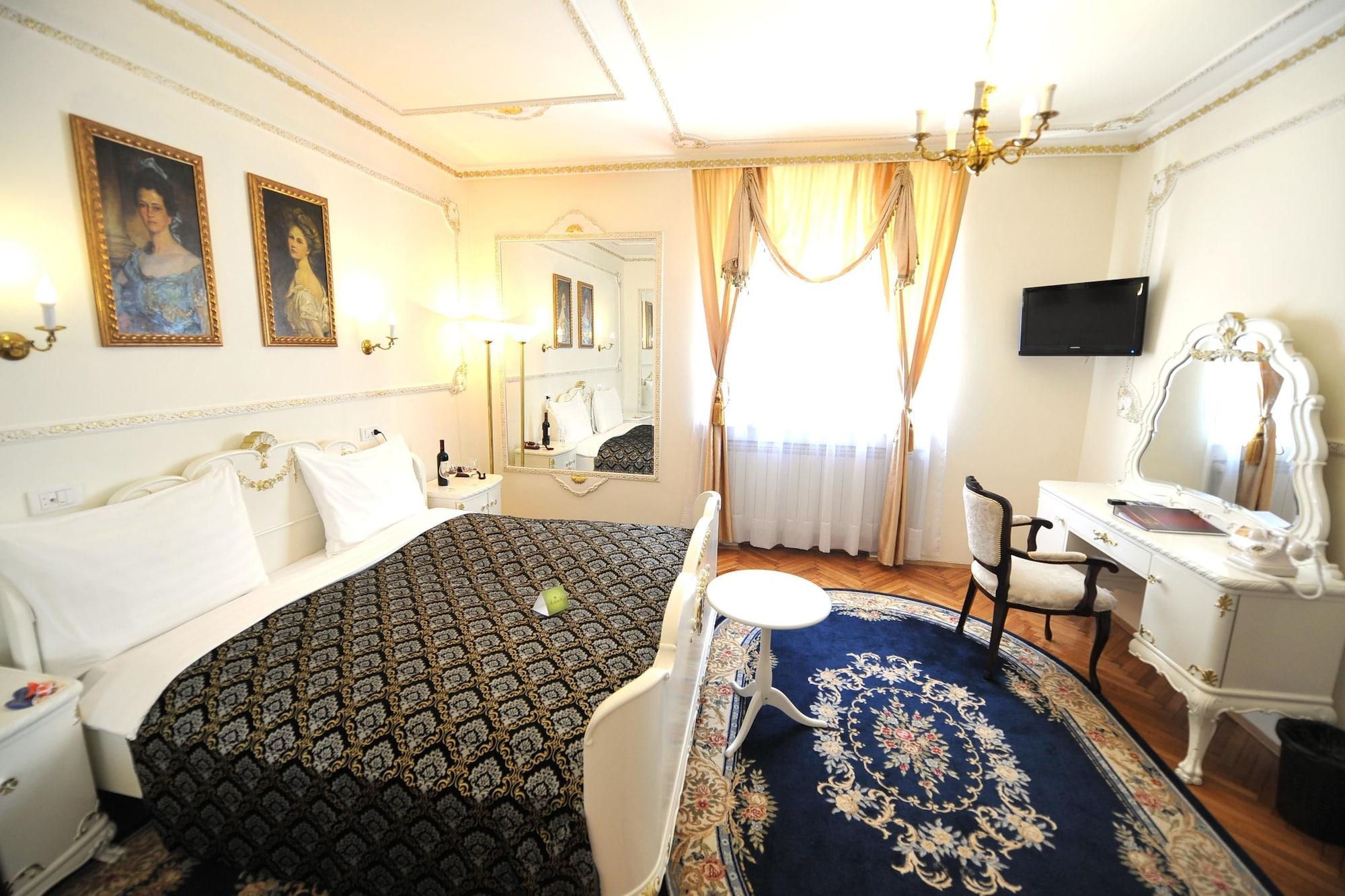 Queen'S Astoria Design Hotel Beograd Bagian luar foto