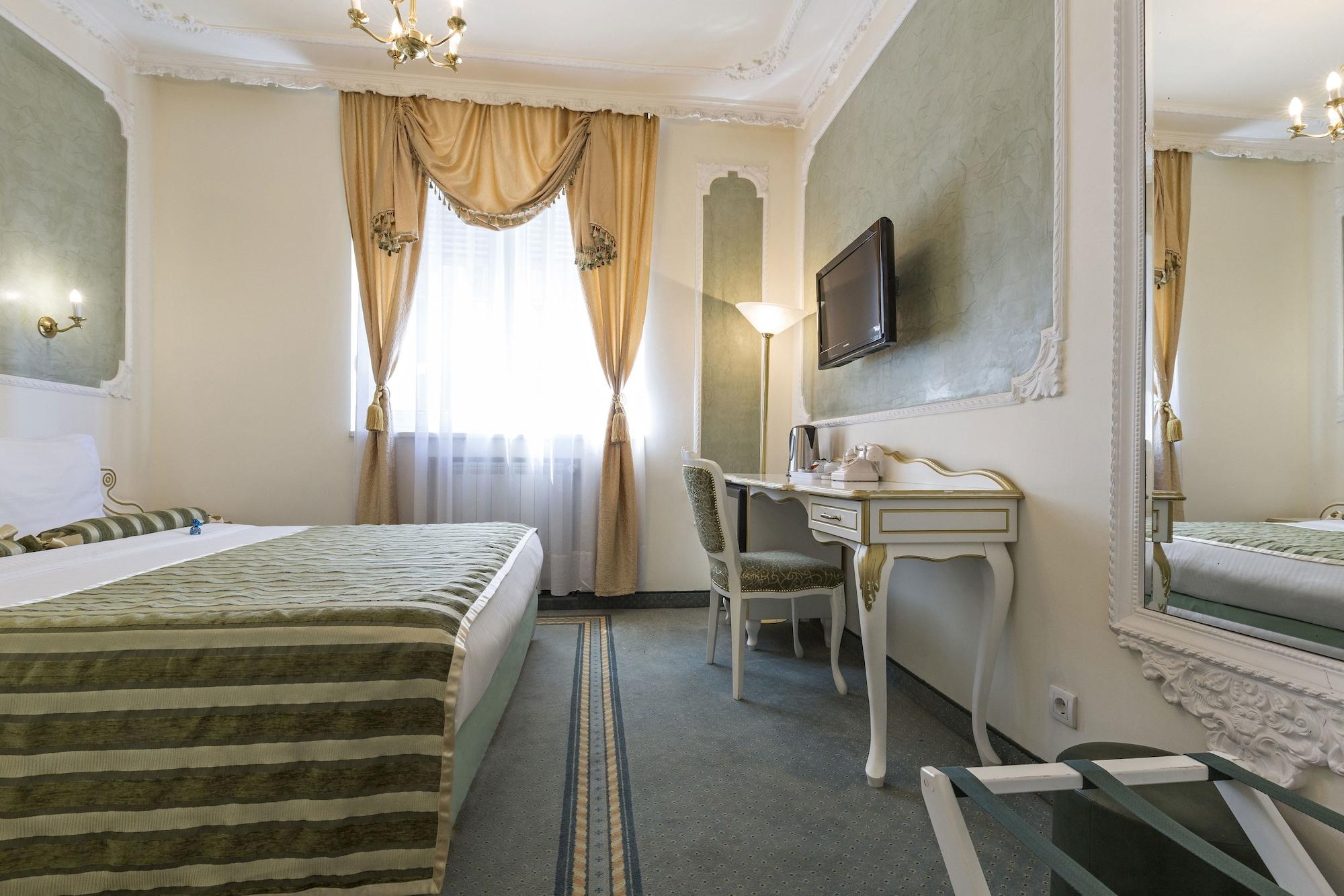 Queen'S Astoria Design Hotel Beograd Bagian luar foto