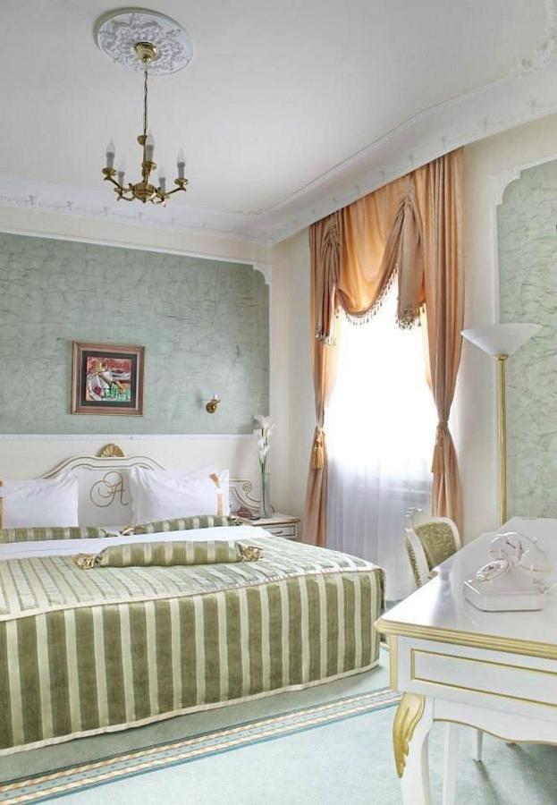 Queen'S Astoria Design Hotel Beograd Bagian luar foto