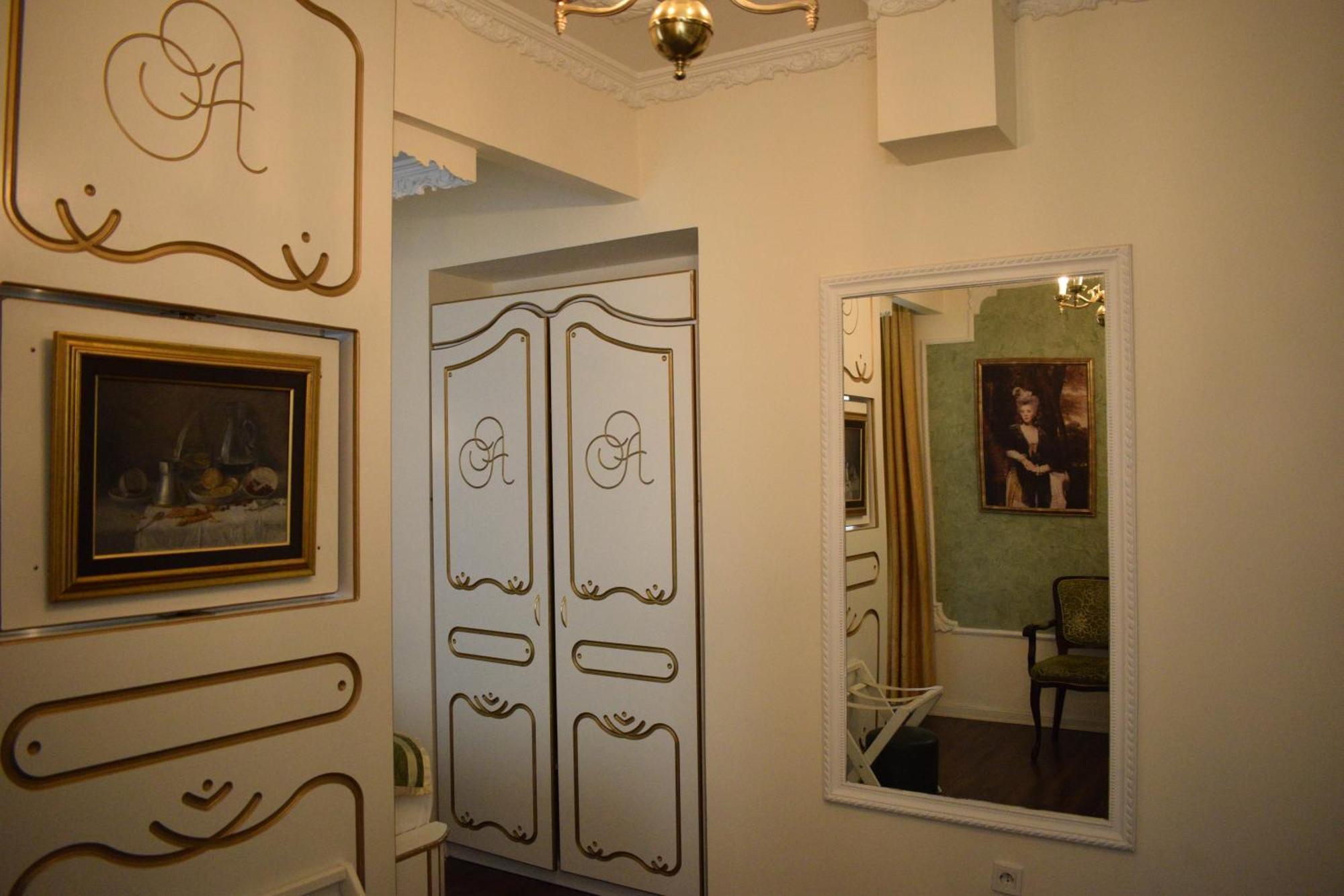 Queen'S Astoria Design Hotel Beograd Ruang foto