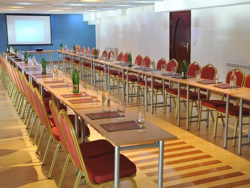 Queen'S Astoria Design Hotel Beograd Bagian luar foto
