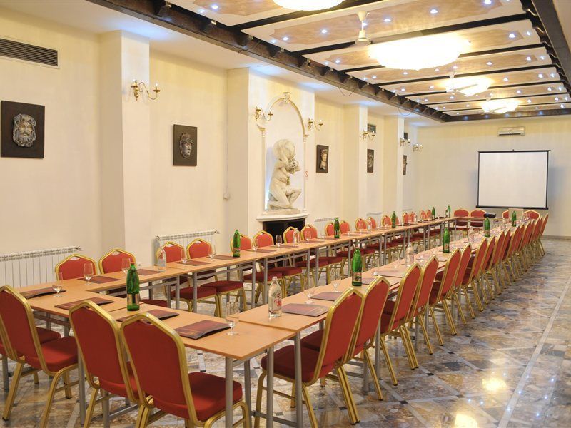 Queen'S Astoria Design Hotel Beograd Bagian luar foto