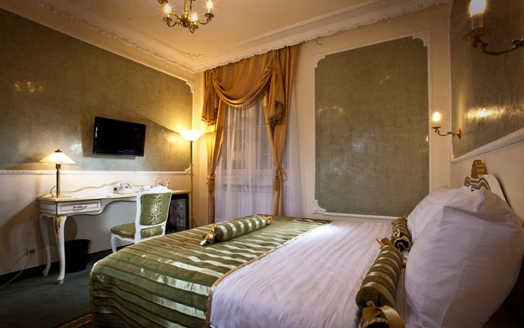 Queen'S Astoria Design Hotel Beograd Bagian luar foto