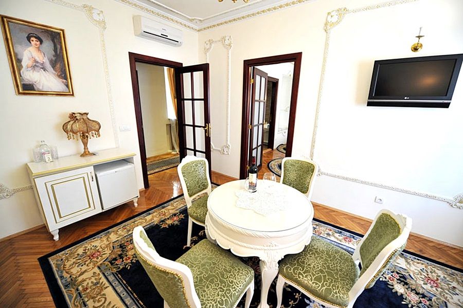 Queen'S Astoria Design Hotel Beograd Bagian luar foto